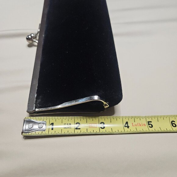 Laila Rowe Velvet Evening Handbag - Picture 4 of 4